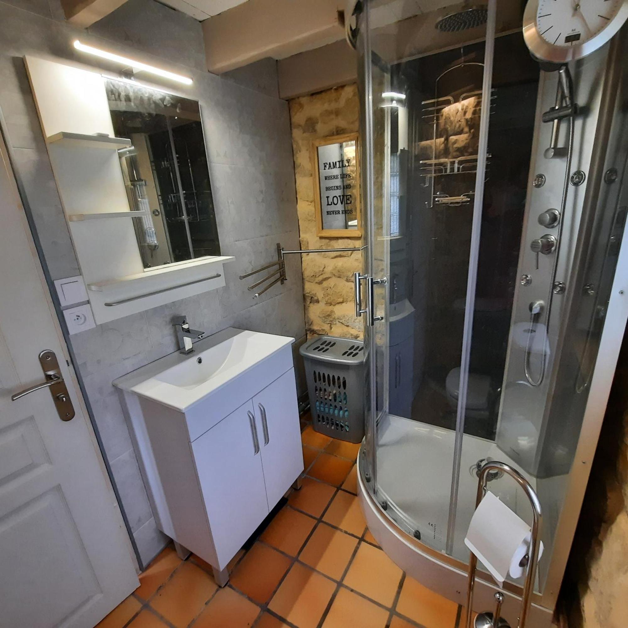 Aux Portes Du Chateau Cottage Intimiste Et Cosy A L'Abri Des Regards Propice A La Detente Rinxent エクステリア 写真